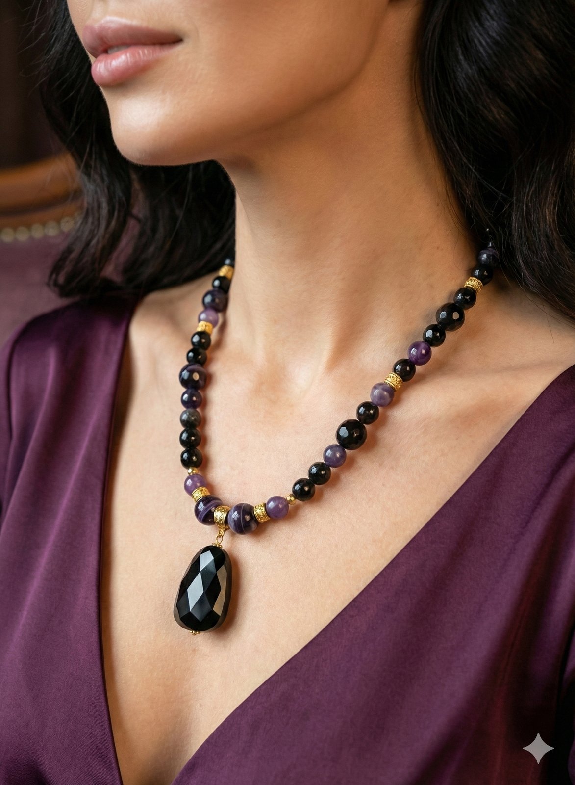 Ожерелье «Королевская Ночь» — вид 2